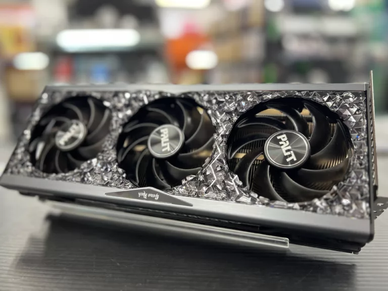 Problemy z kartami graficznymi Nvidia RTX: czarne ekrany i crashe utrudniają rozgrywkę