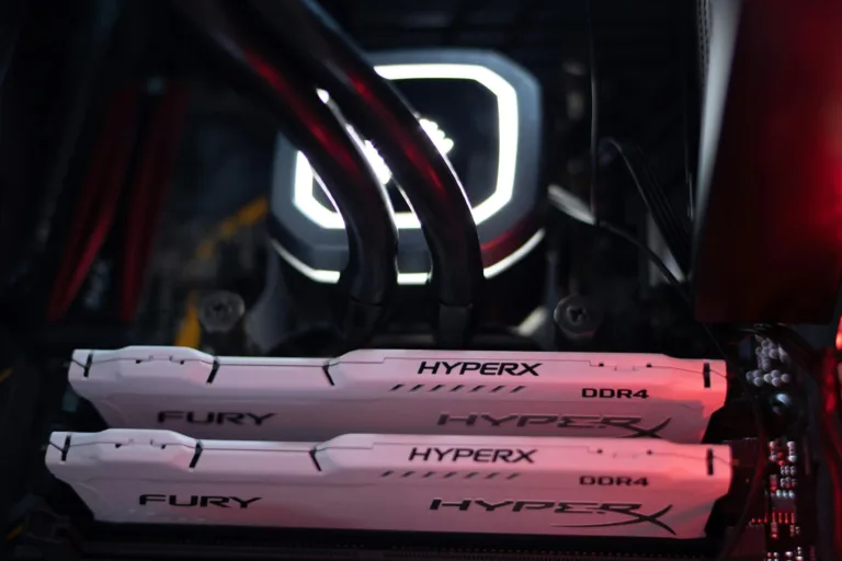 RAM droższy od PS5. Ceny 64 GB DDR5 przekraczają 2000 zł i wciąż rosną