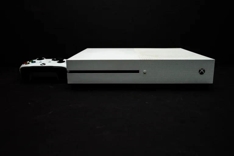 Xbox Project Helix ze Steamem brzmi jak marzenie. Straty Microsoftu mogą zabić ten plan